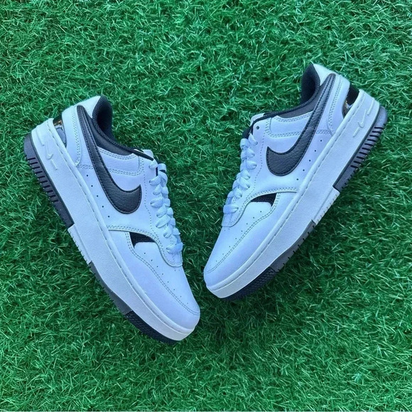 Nike Gamma Force White / Black - Picture 3 of 8